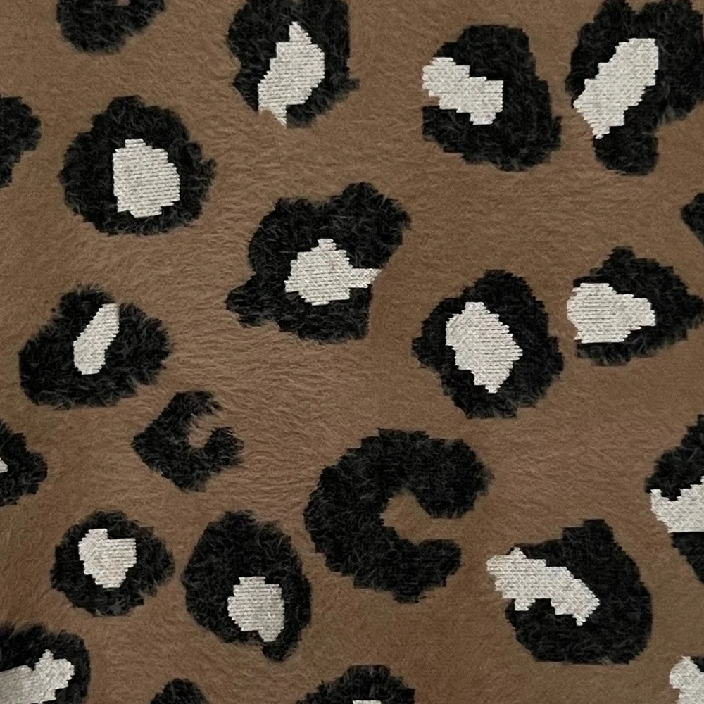 Chic Leopard Print A-Line Knit Skirt | Brushed Sweater Fabric | Size L